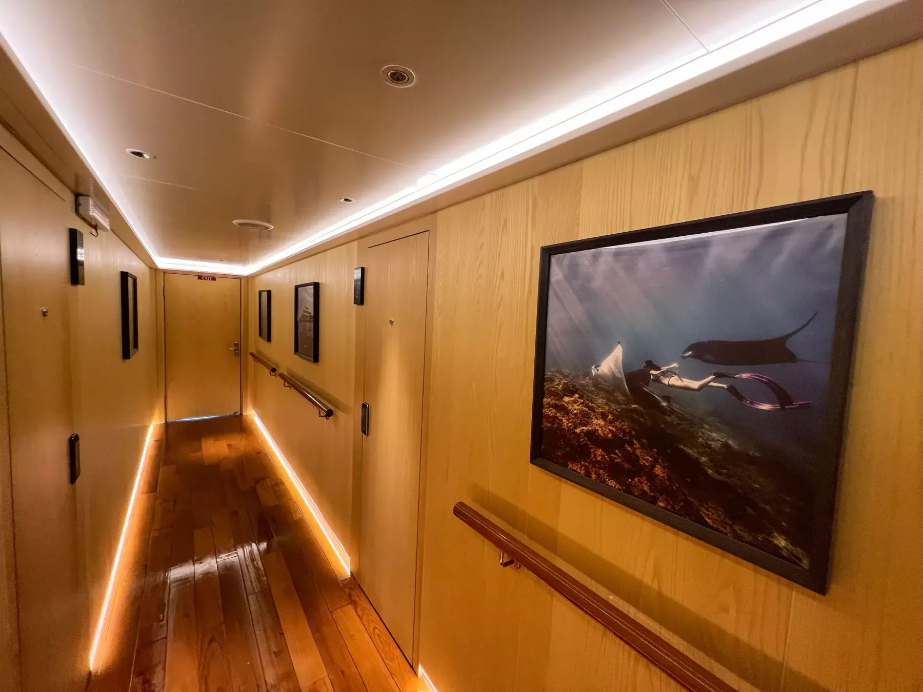 Black Pearl interior corridor