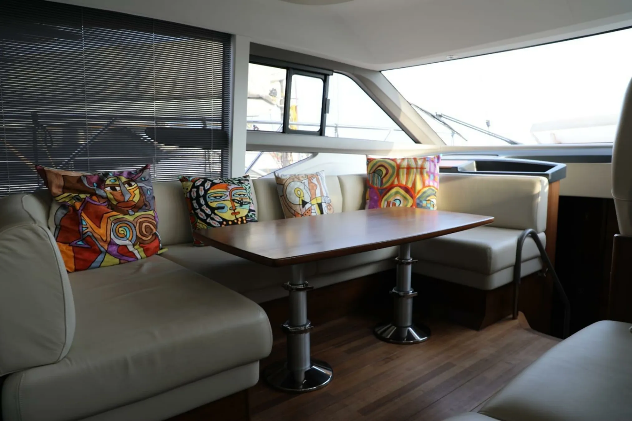 Princess 50 Vamos saloon