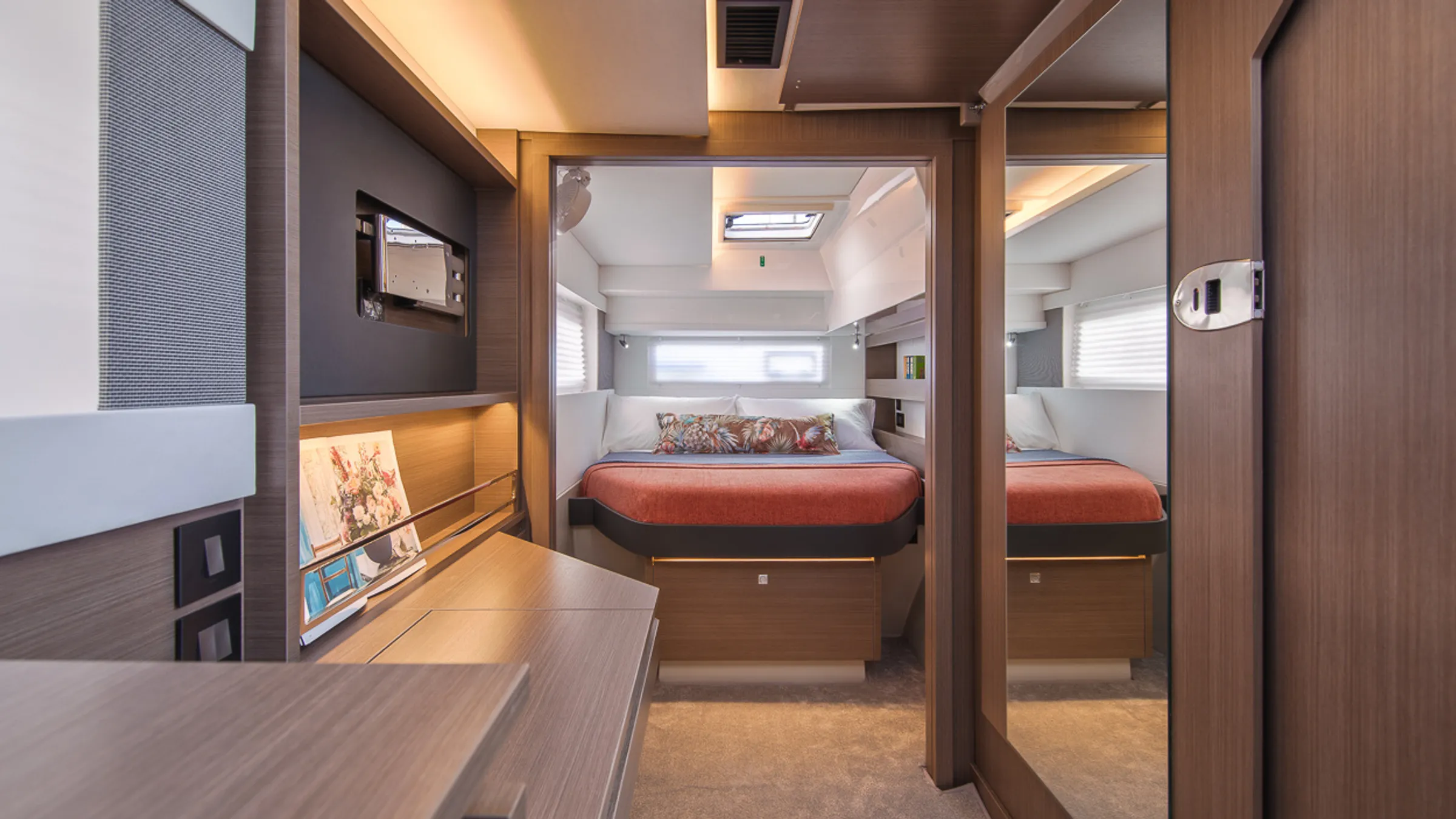Leopard 42 | Moorings 23 interior